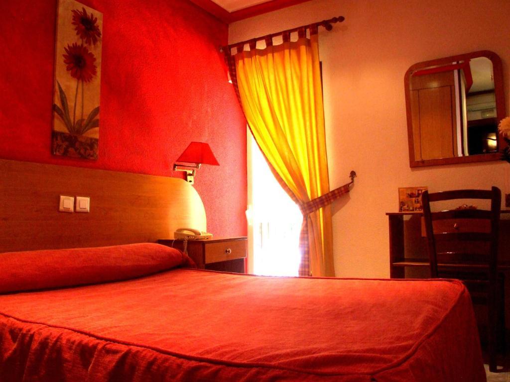 Hostal Santa Marta Аранхуес Номер фото